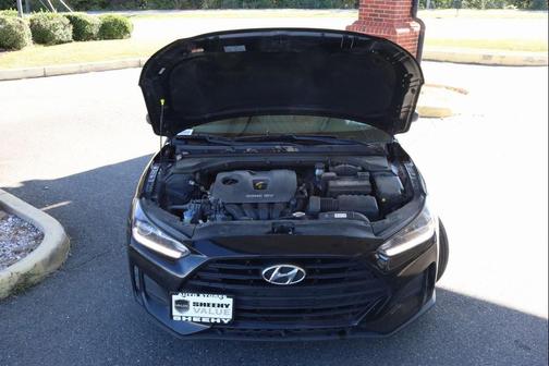 2019 Hyundai Veloster 2