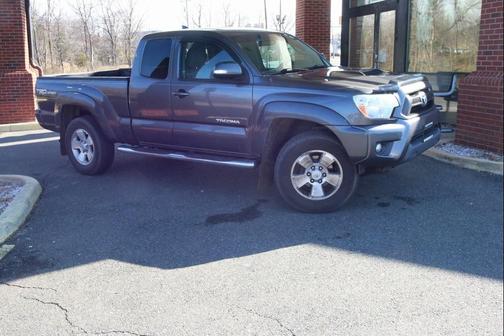 2014 Toyota Tacoma Base