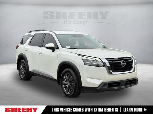 2022 Nissan Pathfinder SV 4WD
