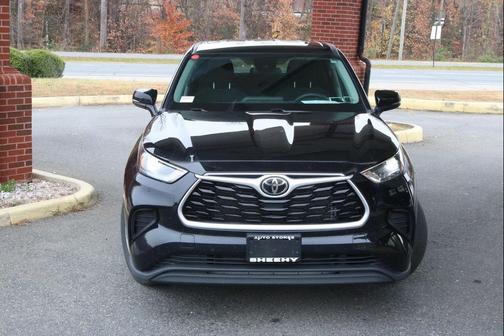 2022 Toyota Highlander L