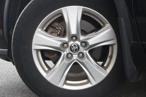 2022 Toyota Highlander L