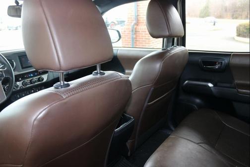 2016 Toyota Tacoma Limited