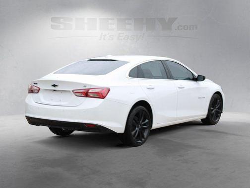 Summit White 2024 Chevrolet Malibu FWD 2LT