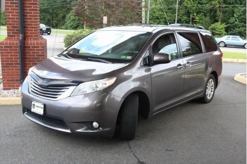 2013 Toyota Sienna XLE