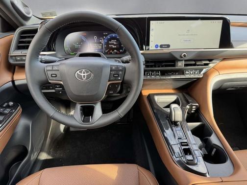 2025 Toyota Crown Signia Limited