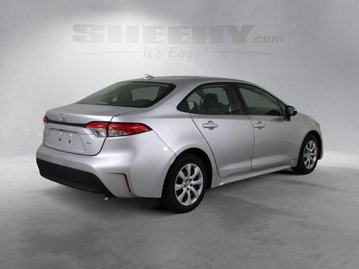Classic Silver Metallic 2023 Toyota Corolla LE