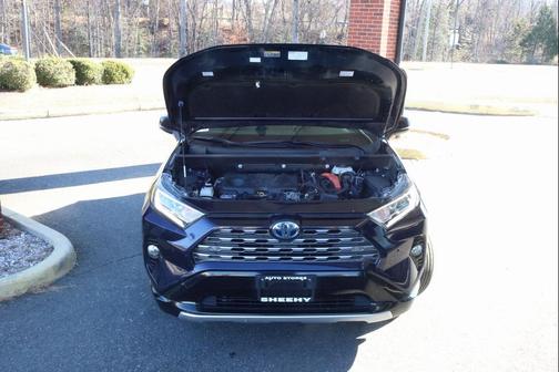 2019 Toyota RAV4 Hybrid SE