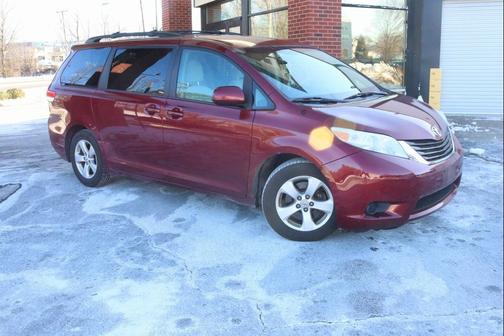 2012 Toyota Sienna LE