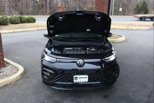 2025 Volkswagen Tiguan 2.0T SE R-Line Black 4MOTION