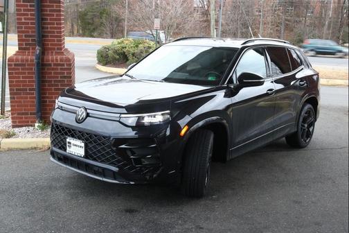 2025 Volkswagen Tiguan 2.0T SE R-Line Black 4MOTION