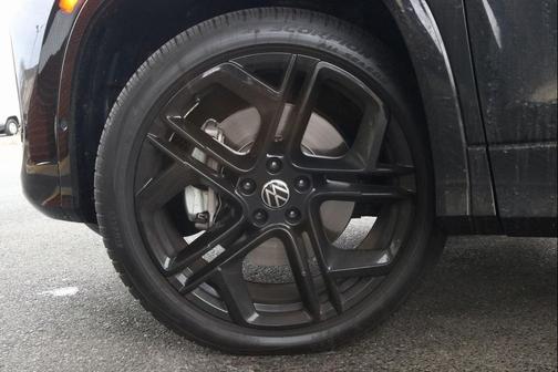 2025 Volkswagen Tiguan 2.0T SE R-Line Black 4MOTION