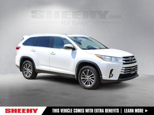 Blizzard Pearl 2019 Toyota Highlander XLE