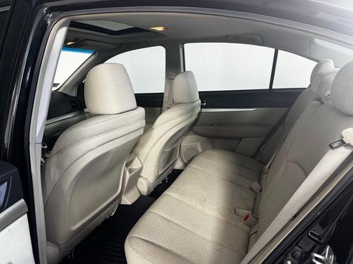 2010 Subaru Legacy Premium