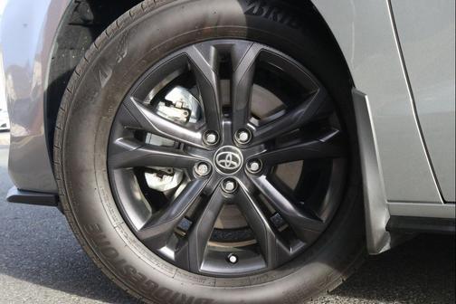 2025 Toyota Sienna XSE 7 Passenger