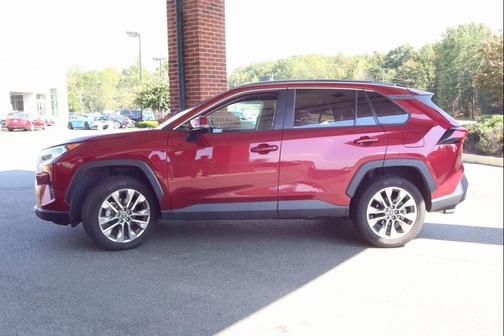 2019 Toyota RAV4 XLE Premium