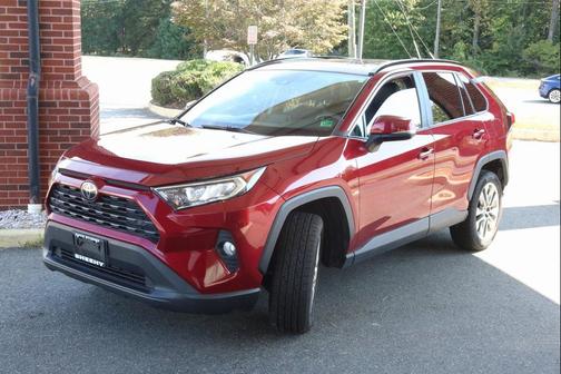 2019 Toyota RAV4 XLE Premium