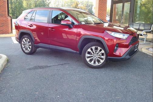 2019 Toyota RAV4 XLE Premium