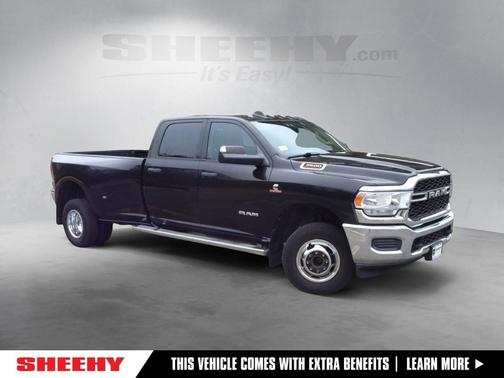 2019 RAM 3500 Tradesman Crew Cab 4x4 8' Box