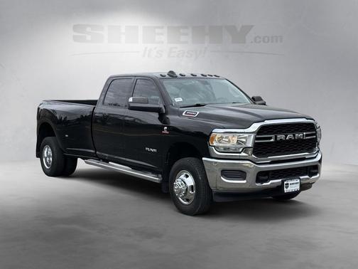 2019 RAM 3500 Tradesman Crew Cab 4x4 8' Box