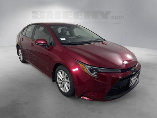 Ruby Flare Pearl 2023 Toyota Corolla LE