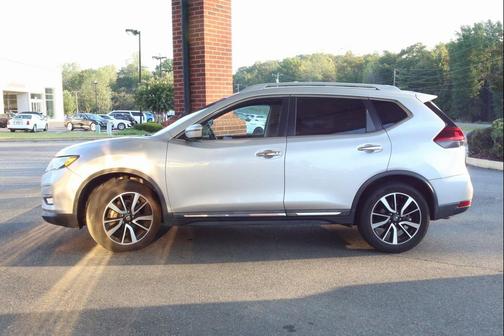 2020 Nissan Rogue SL