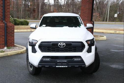 2024 Toyota Tacoma TRD Off Road