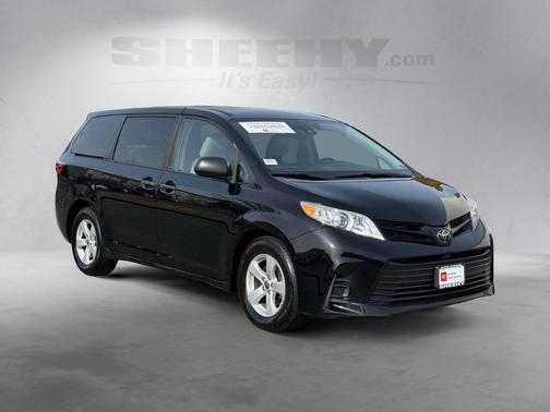 2020 Toyota Sienna SE