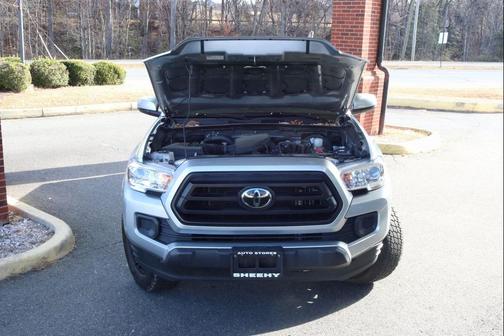 2022 Toyota Tacoma SR