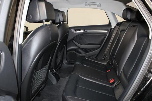Brilliant Black/Black Roof 2016 Audi A3 1.8T Premium