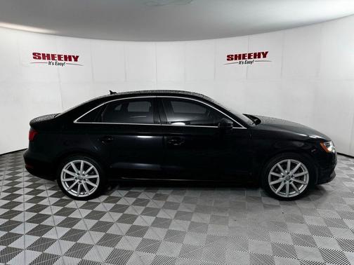 Brilliant Black/Black Roof 2016 Audi A3 1.8T Premium