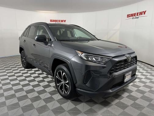 2020 Toyota RAV4 LE