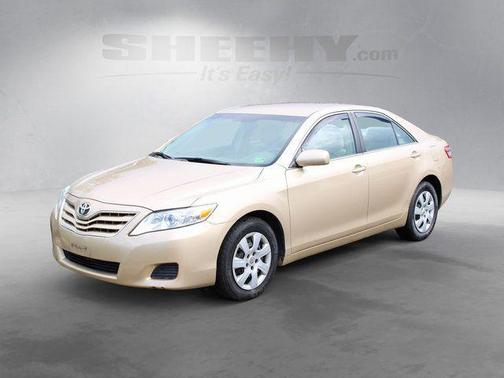 Sandy Beach Metallic 2011 Toyota Camry LE