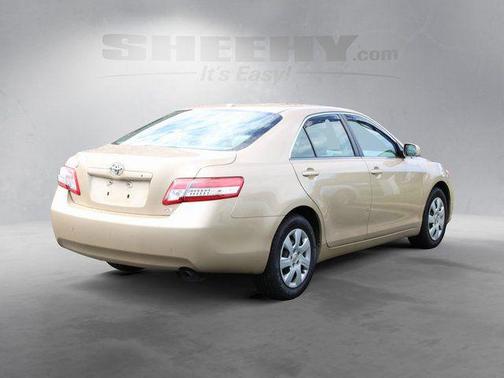Sandy Beach Metallic 2011 Toyota Camry LE