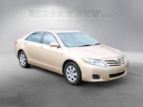 Sandy Beach Metallic 2011 Toyota Camry LE