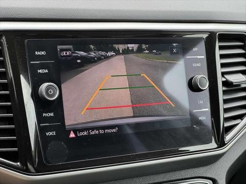 2022 Volkswagen Atlas 3.6L SE w/Technology