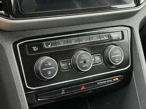 2022 Volkswagen Atlas 3.6L SE w/Technology