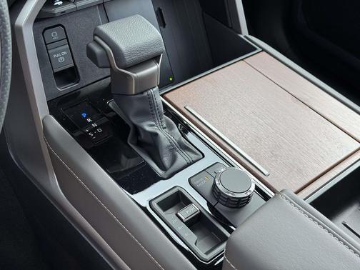 2026 Toyota Tundra Hybrid 1794 Edition