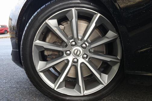 2019 Volvo S60 T6 Momentum