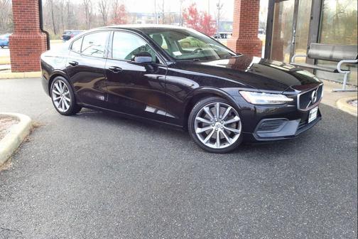 2019 Volvo S60 T6 Momentum