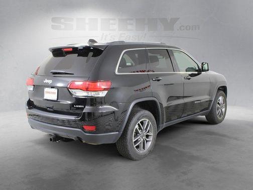 Diamond Black Crystal Pearlcoat 2020 Jeep Grand Cherokee Laredo