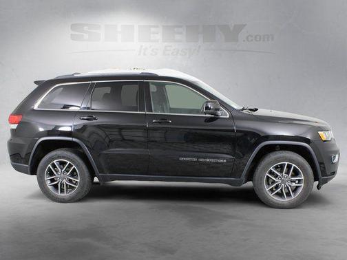 Diamond Black Crystal Pearlcoat 2020 Jeep Grand Cherokee Laredo
