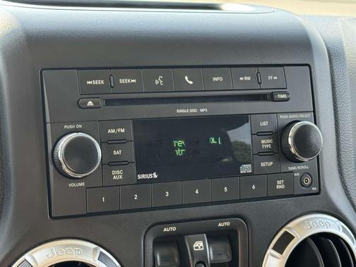 2011 Jeep Wrangler Unlimited Sahara