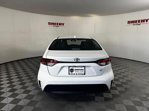 Ice Cap 2023 Toyota Corolla LE