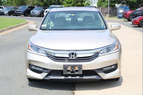 Champagne Frost Pearl 2017 Honda Accord EX