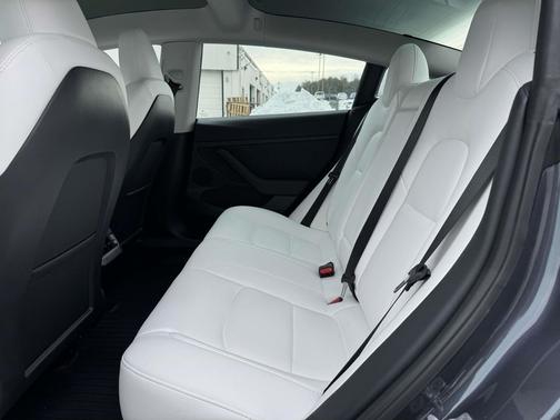 2023 Tesla Model 3 Standard Range