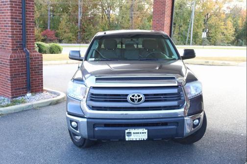 2015 Toyota Tundra SR5