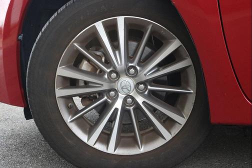 2015 Toyota Corolla LE Premium