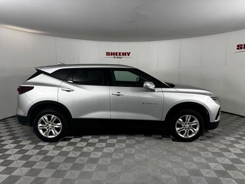 Silver Ice Metallic 2020 Chevrolet Blazer 1LT