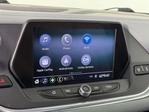 Silver Ice Metallic 2020 Chevrolet Blazer 1LT