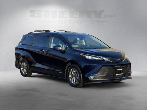 2021 Toyota Sienna XLE 7 Passenger